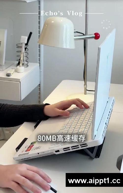开箱|拯救者R9000P冰魄白?美到发光性能本